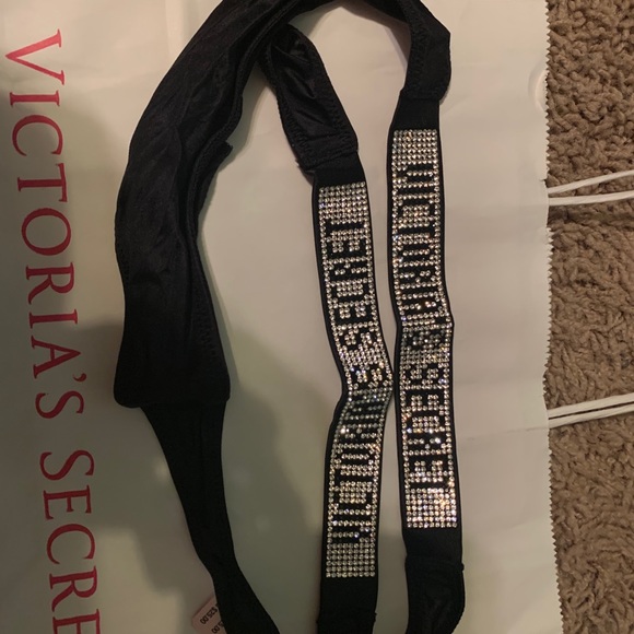 ⚡️ LAST CHANCE ⚡️NWT🖤 VS Rhinestone Shine Thong - Picture 11 of 12